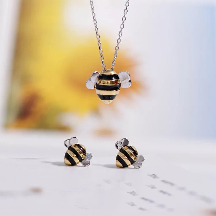 Sterling Silver Cute Bee Earrings